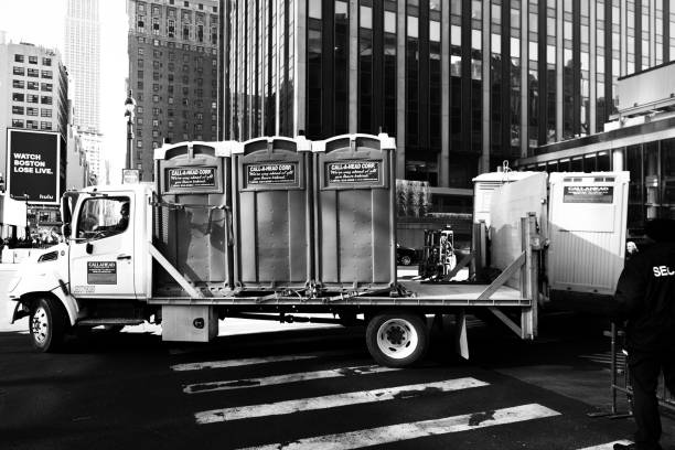 Best Portable restroom trailer rental  in Mount Gay Shamrock, WV